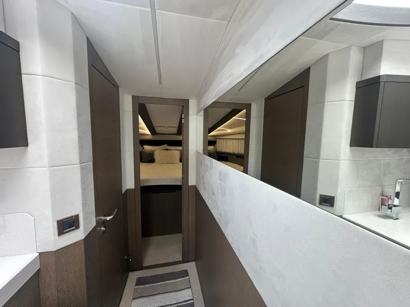 Slide: The Image of Interior of 2021 Galeon 425 HTS yacht, featuring modern design and luxurious finishes. - 59