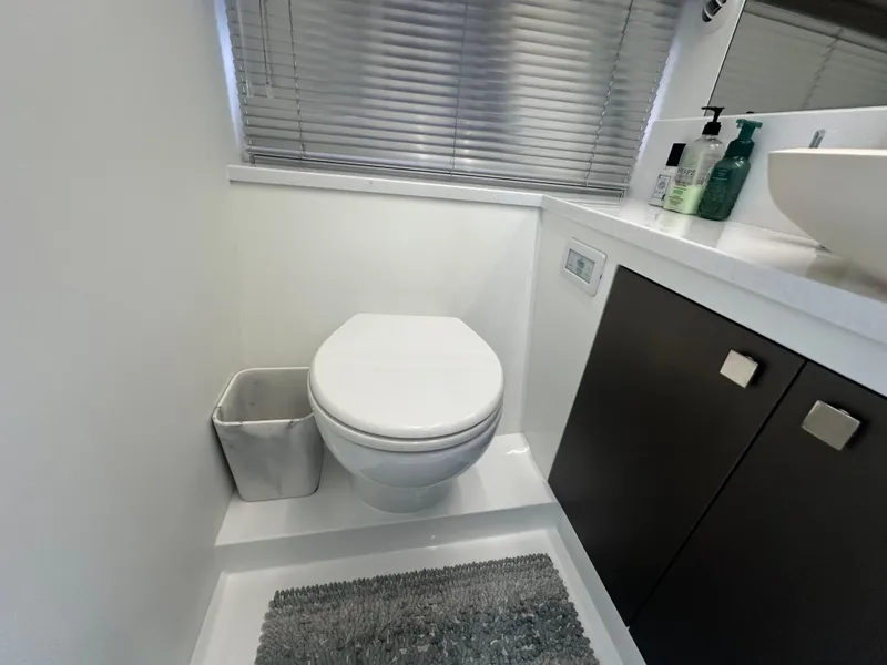 Slide: The Image of Galeon 425 HTS 2021 - 66