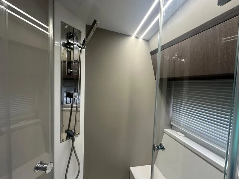 Slide: The Image of Galeon 425 HTS 2021 - 70