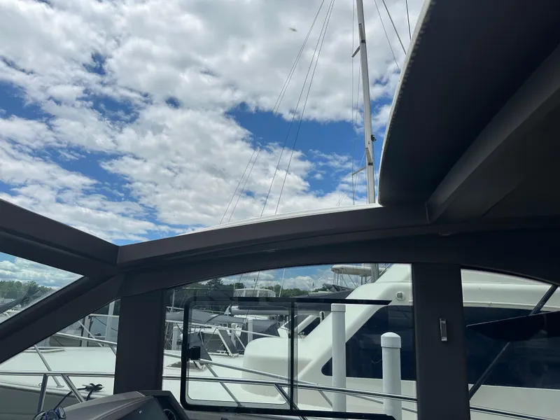 Slide: The Image of Galeon 425 HTS 2021 - 78