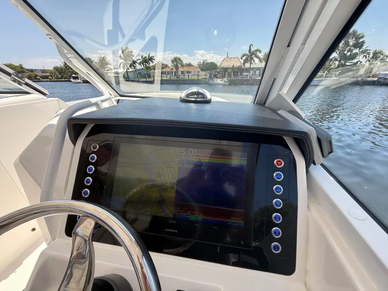 Slide: The Image of Edgewater 262CX Crossover 2022 - 56