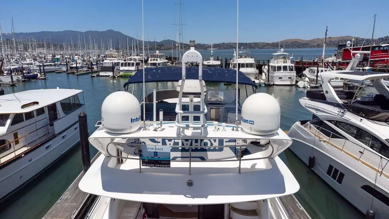 Slide: The Image of Sunseeker Manhattan 70 2009 - 52