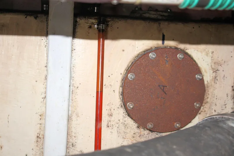 Slide: The Image of Island Gypsy 32 2000 - 63