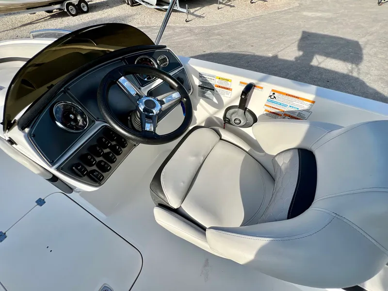 Slide: The Image of Hurricane SS 218 2024 - 12