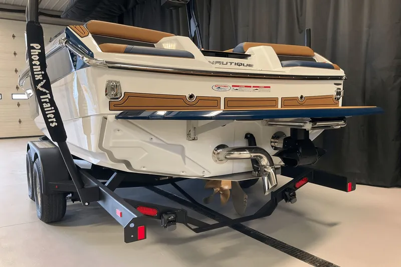 Slide: The Image of Nautique Super Air Nautique GS22 2026 - 15