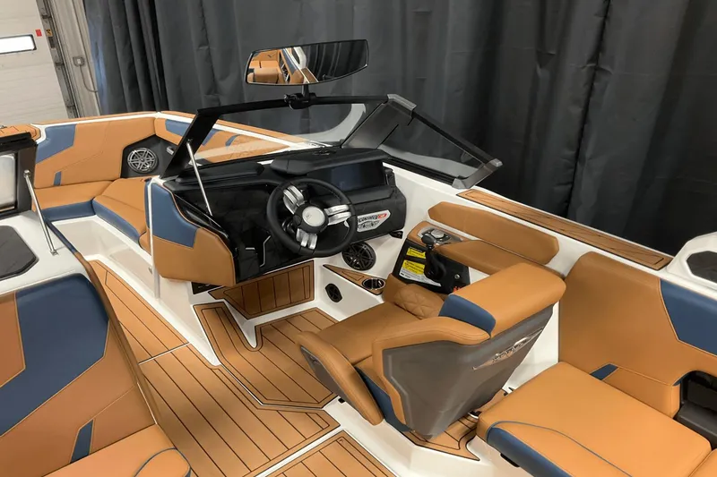 Slide: The Image of Nautique Super Air Nautique GS22 2026 - 33