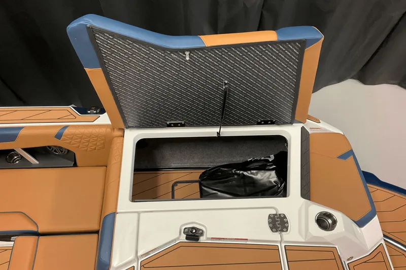 Slide: The Image of Nautique Super Air Nautique GS22 2026 - 71