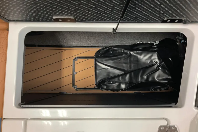 Slide: The Image of Nautique Super Air Nautique GS22 2026 - 72