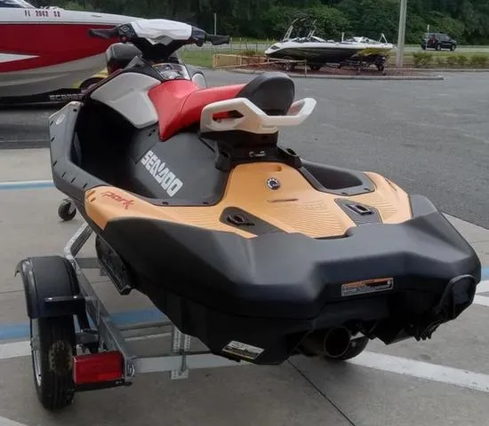 Slide: The Image of Sea-Doo Spark for 3 2025 - 12