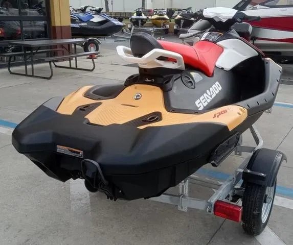 Slide: The Image of Sea-Doo Spark for 3 2025 - 14