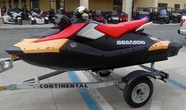 Slide: The Image of Sea-Doo Spark for 3 2025 - 8