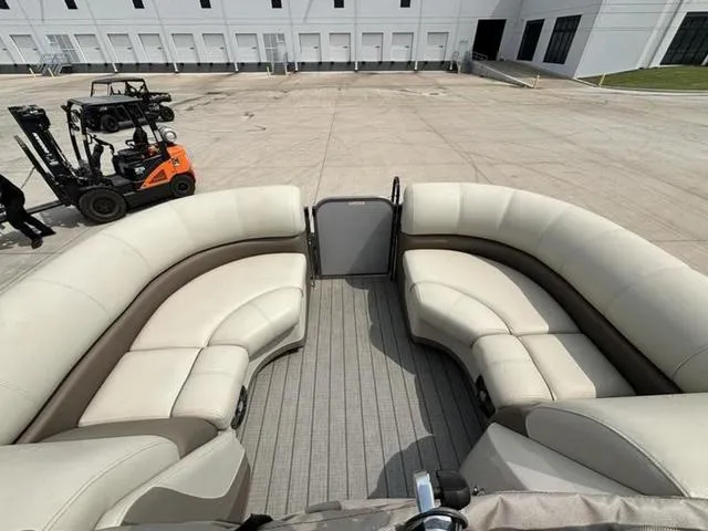 Slide: The Image of Manitou 25 OASIS SR VP 2022 - 22