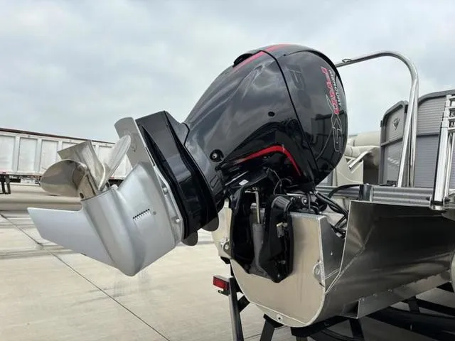 Slide: The Image of Manitou 25 OASIS SR VP 2022 - 9