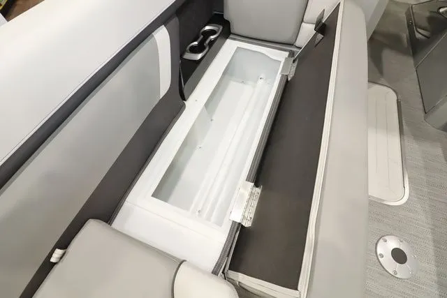 Slide: The Image of Godfrey AP255SFLW 2025 - 25