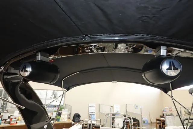 Slide: The Image of Godfrey AP255SFLW 2025 - 29