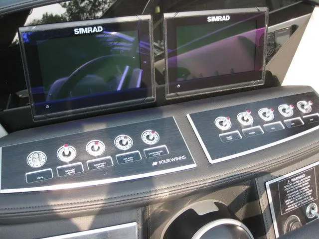 Slide: The Image of Four Winns FV H4 I/O W/350HP VOLVO PENTA ENGINE 2025 - 11