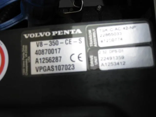 Slide: The Image of Four Winns FV H4 I/O W/350HP VOLVO PENTA ENGINE 2025 - 31