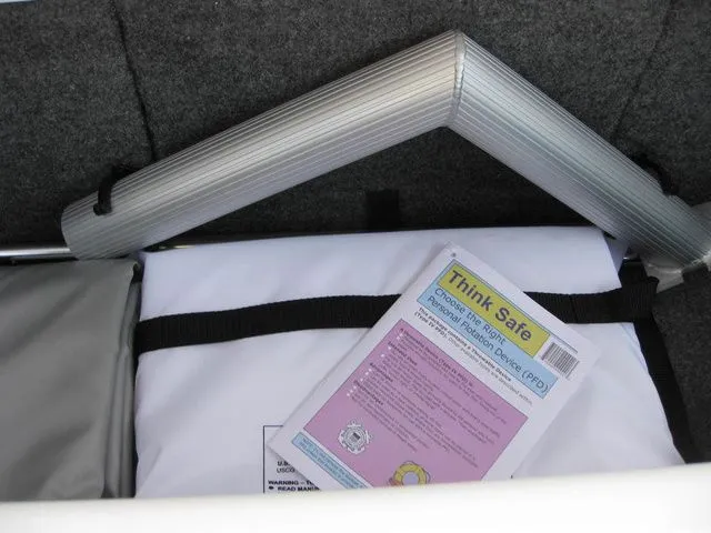 Slide: The Image of Four Winns FV H4 I/O W/350HP VOLVO PENTA ENGINE 2025 - 49