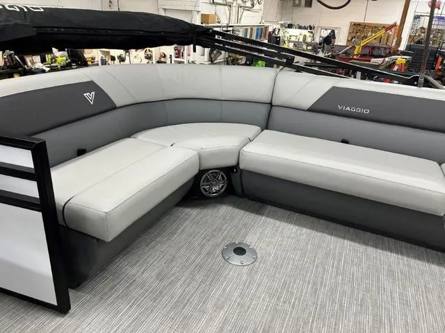 Slide: The Image of Viaggio V20C W/MERCURY 115 HP OB MOTOR 2025 - 15