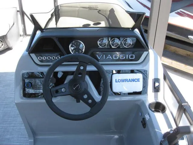 Slide: The Image of Viaggio V20C W/MERCURY 115 HP OB MOTOR 2025 - 5