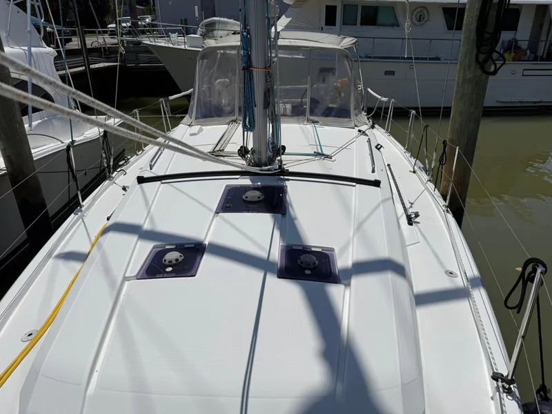 Slide: The Image of 2017 Beneteau Oceanis 41.1 sailboat deck view at marina. - 22