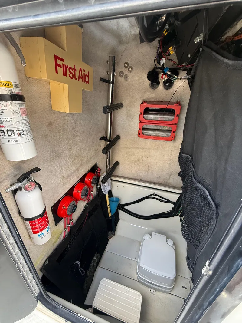 Slide: The Image of Hydra-Sports 2800 Vector CC 2001 - 11