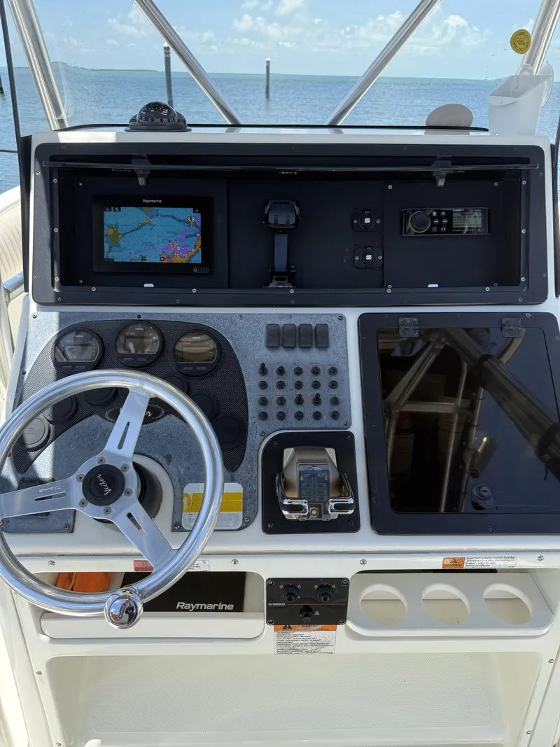 Slide: The Image of Hydra-Sports 2800 Vector CC 2001 - 4