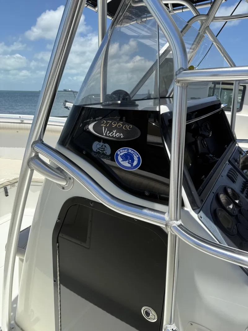 Slide: The Image of Hydra-Sports 2800 Vector CC 2001 - 9