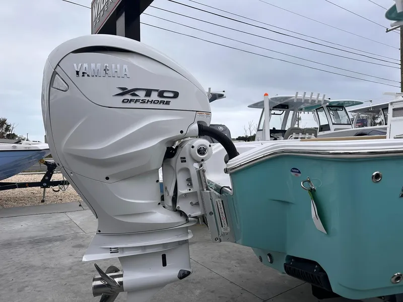 Slide: The Image of 2024 Sportsman Masters 267OE Bay Boat with Yamaha XTO Offshore engine. - 8