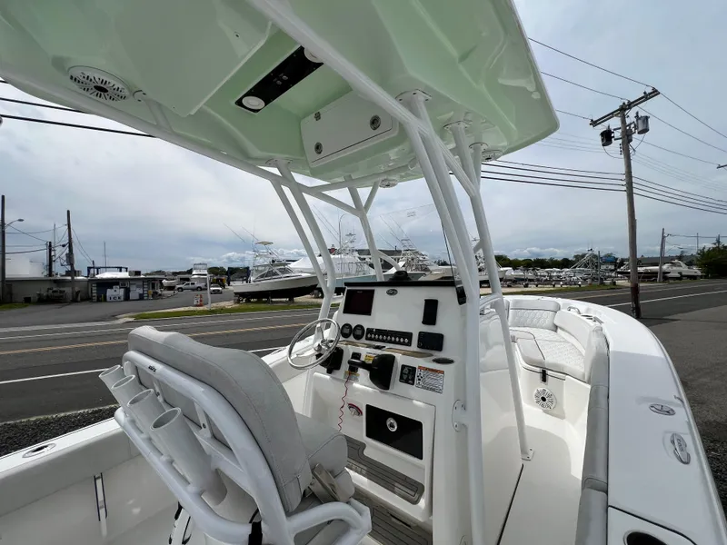 Slide: The Image of Sea Fox 228 Commander 2021 - 16