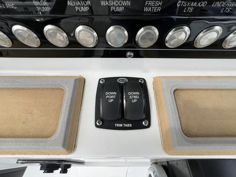 Slide: The Image of Sea Fox 228 Commander 2021 - 20