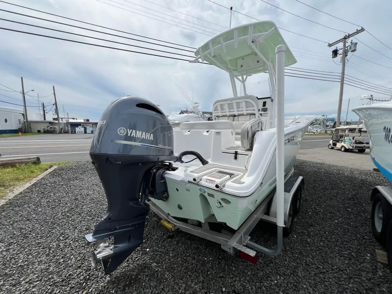 Slide: The Image of Sea Fox 228 Commander 2021 - 3