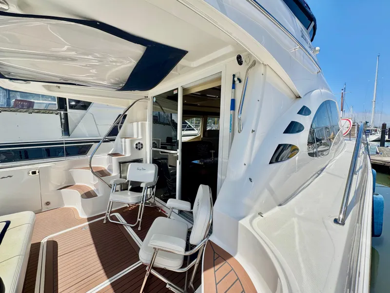 Slide: The Image of Sea Ray 44 Sedan Bridge 2006 - 15