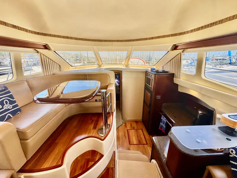 Slide: The Image of Sea Ray 44 Sedan Bridge 2006 - 25