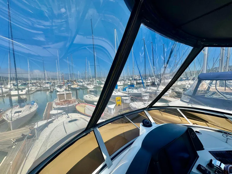 Slide: The Image of Sea Ray 44 Sedan Bridge 2006 - 68