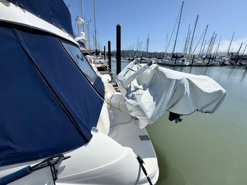 Slide: The Image of Sea Ray 44 Sedan Bridge 2006 - 92