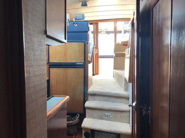 Slide: The Image of Bayliner 3818 Motoryacht 1988 - 51