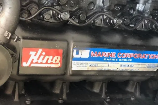 Slide: The Image of Bayliner 3818 Motoryacht 1988 - 56