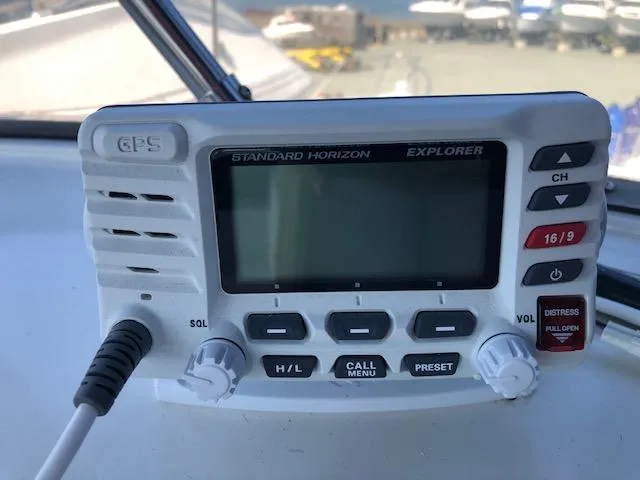 Slide: The Image of Standard Horizon Explorer GPS device on 1988 Bayliner 3818 Motoryacht dashboard. - 7
