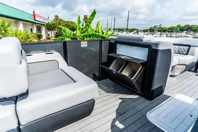 Slide: The Image of Aqua AP255DFL 2026 - 2