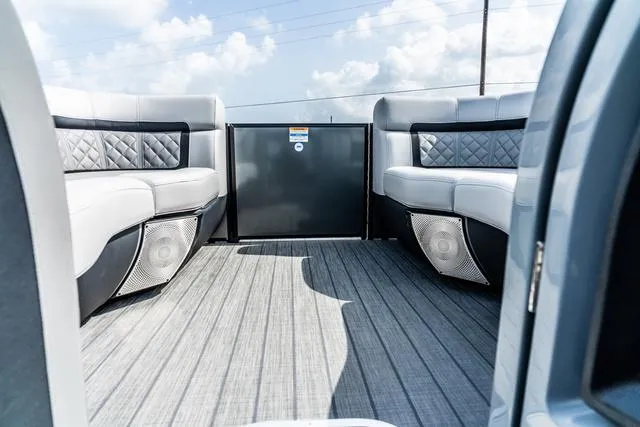 Slide: The Image of Aqua AP255DFL 2026 - 28