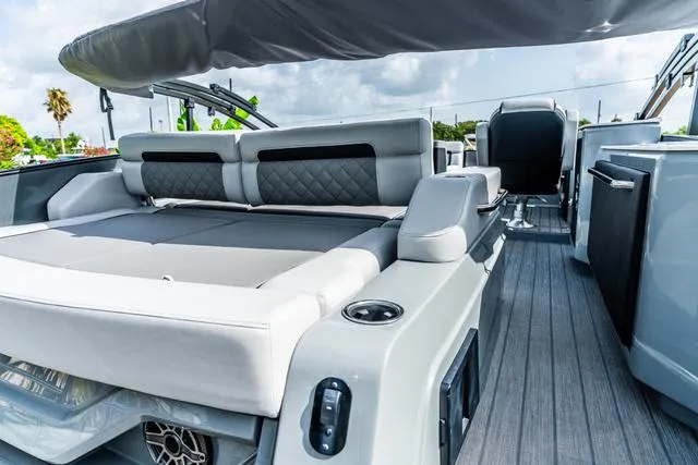 Slide: The Image of Godfrey AP255DFL 2026 - 26