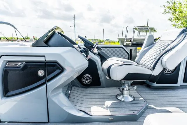 Slide: The Image of Godfrey AP255DFL 2026 - 3