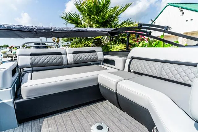 Slide: The Image of Godfrey AP255DFL 2026 - 8