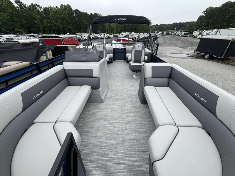 Slide: The Image of Viaggio Lago V22U w/Mercury 150HP - 4-Stroke Engine 2025 - 10