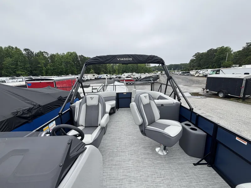 Slide: The Image of Viaggio Lago V22U w/Mercury 150HP - 4-Stroke Engine 2025 - 27