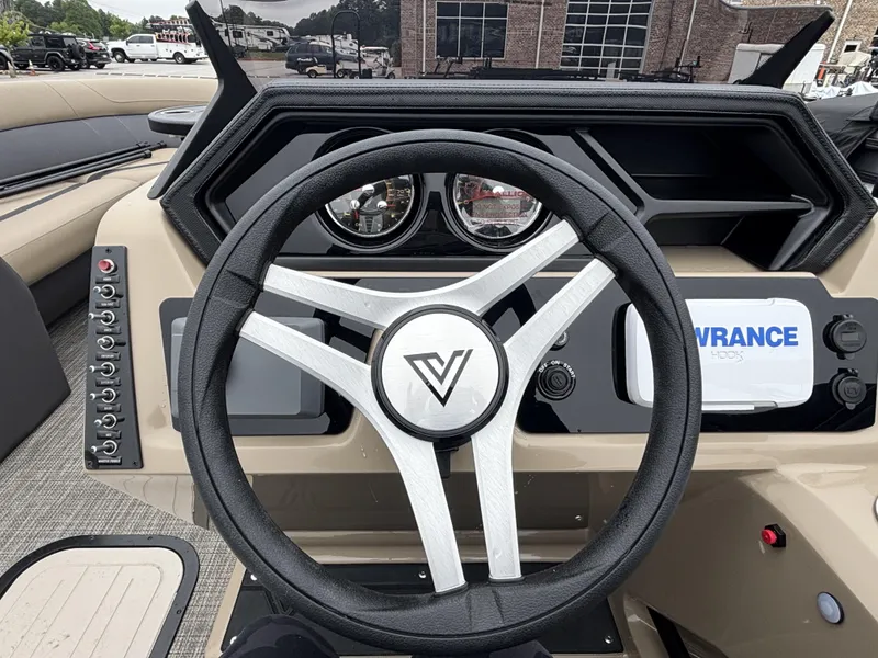 Slide: The Image of Viaggio Lago X22S w/Honda 200HP - 4-Stroke Engine 2025 - 13