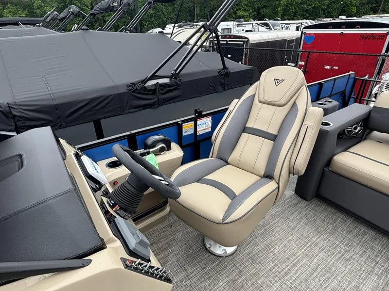 Slide: The Image of Viaggio Lago X22S w/Honda 200HP - 4-Stroke Engine 2025 - 8