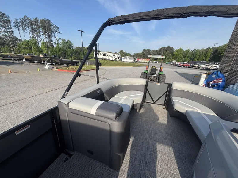 Slide: The Image of Viaggio Lago X20C w/Honda150HP - 4-Stroke Engine 2025 - 11