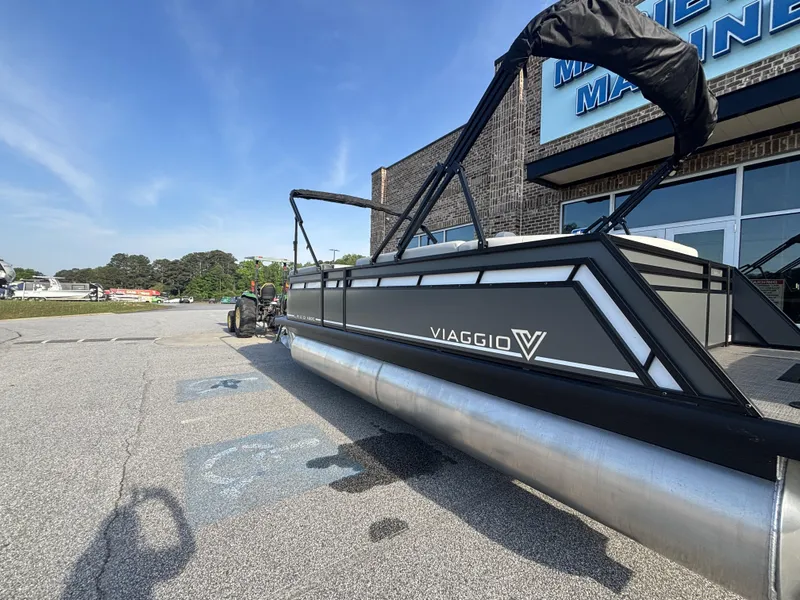 Slide: The Image of Viaggio Lago X20C w/Honda150HP - 4-Stroke Engine 2025 - 26